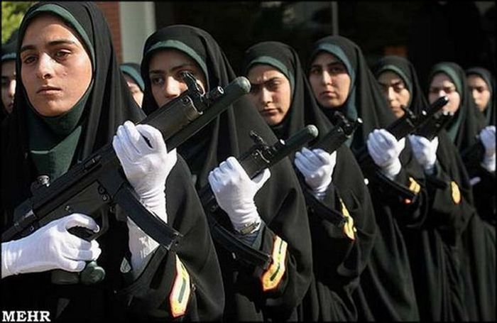 لباس پلیس زن در ایران