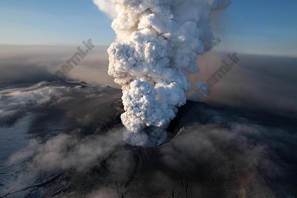 کوه آتشفشان ایافیول در ایسلند